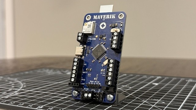 MAVERIK flight computer board